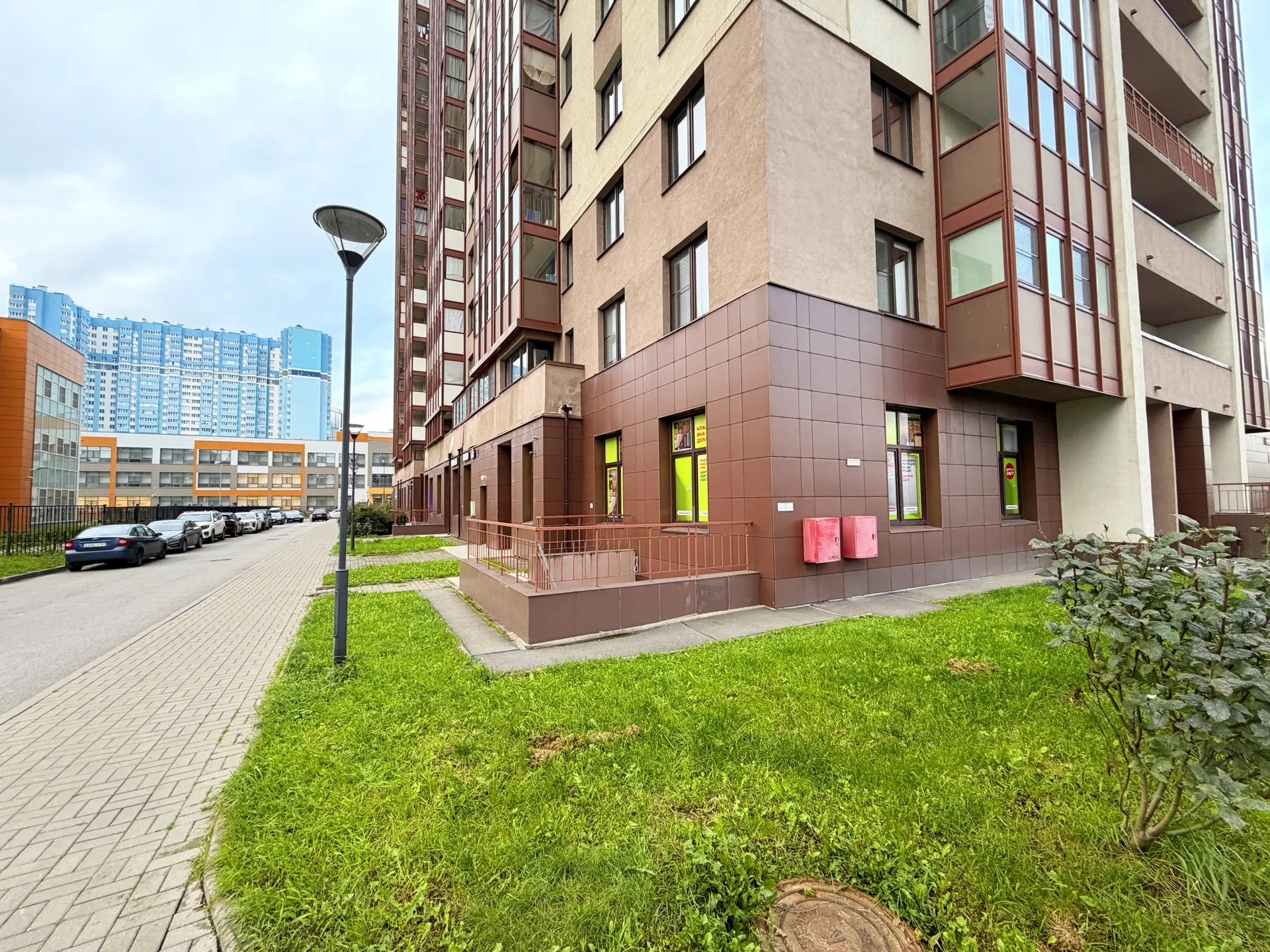 Дом на ул. Архитектора Белова, 5к1, где находится склад
